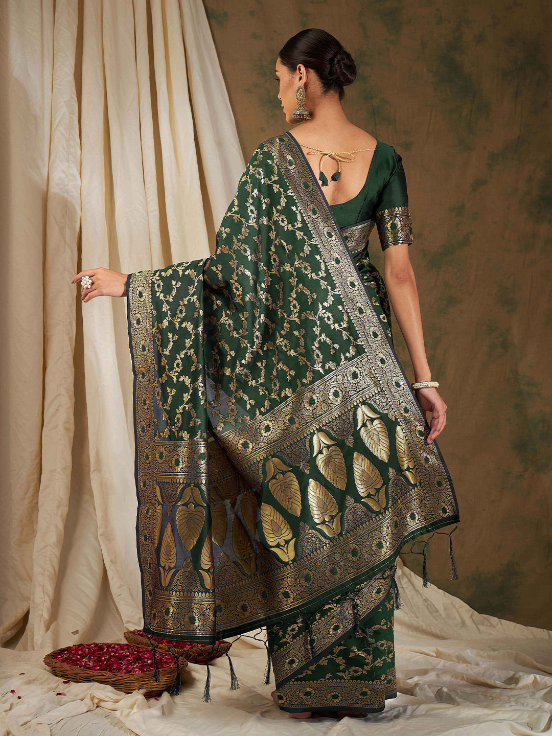 Sangria Woven Design Zari Kanjeevaram Saree - Distacart