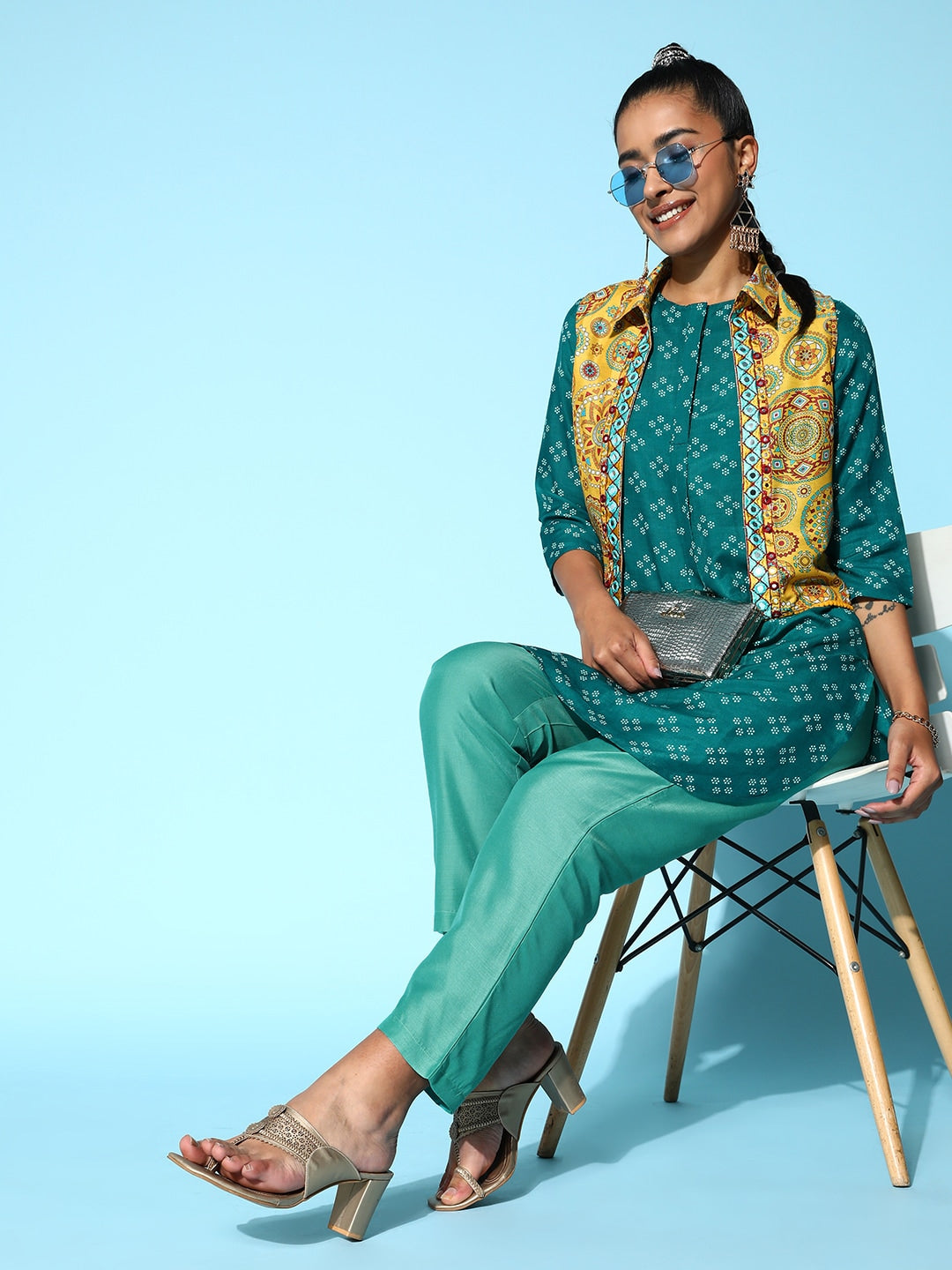 Sangria Printed Kurta Set with Embroidered Ethnic Jacket - Distacart