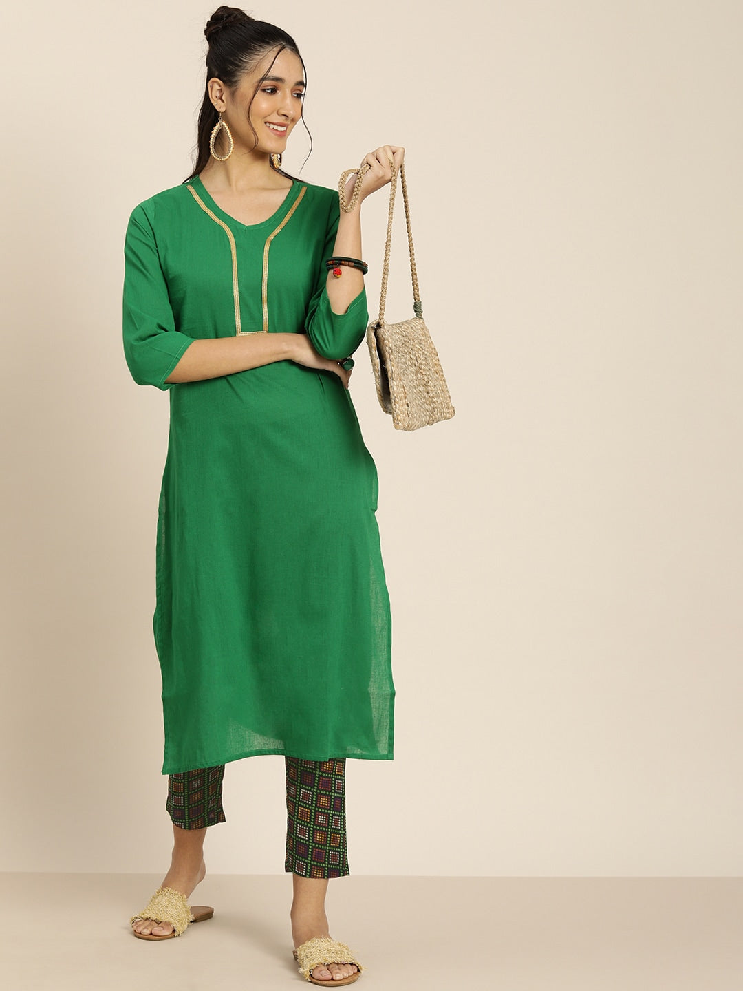 Sangria Women Green Pure Cotton Bandhani Kurta with Trousers - Distacart