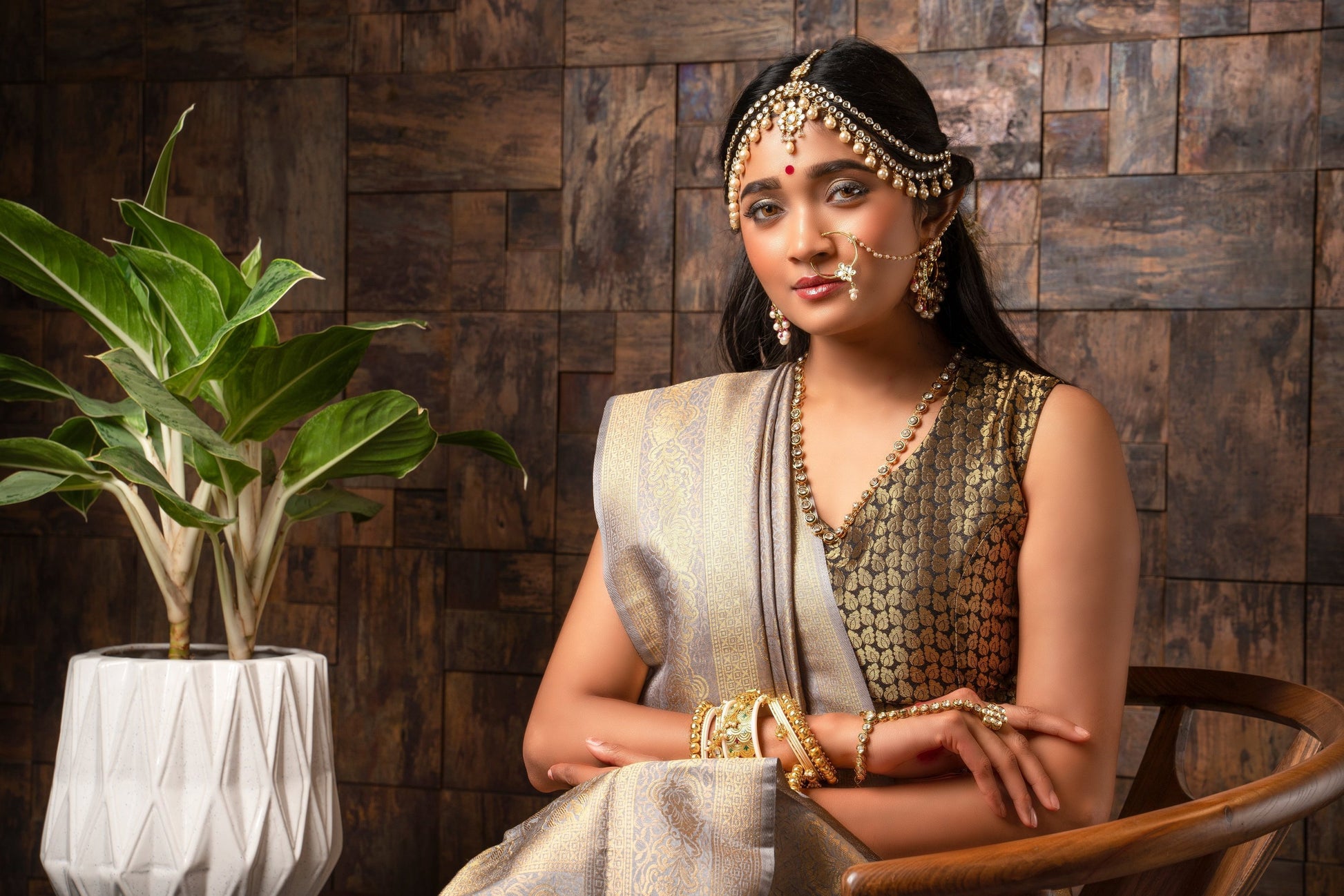 Vardha Seal Grey Golden Zari Kanjeevaram Silk Saree