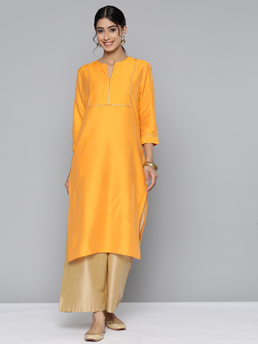 HERE&NOW Yoke Design Gotta Patti Detail Kurta - Distacart