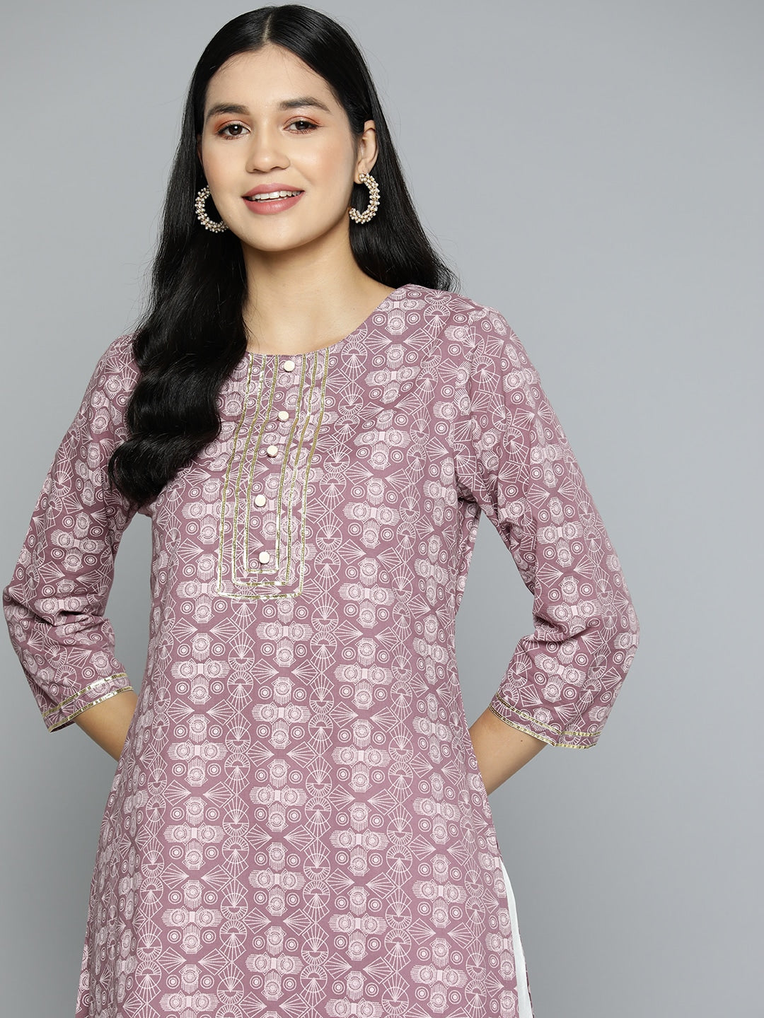 HERE&NOW Women Geometric Printed Gotta Patti Pastels Kurta - Distacart