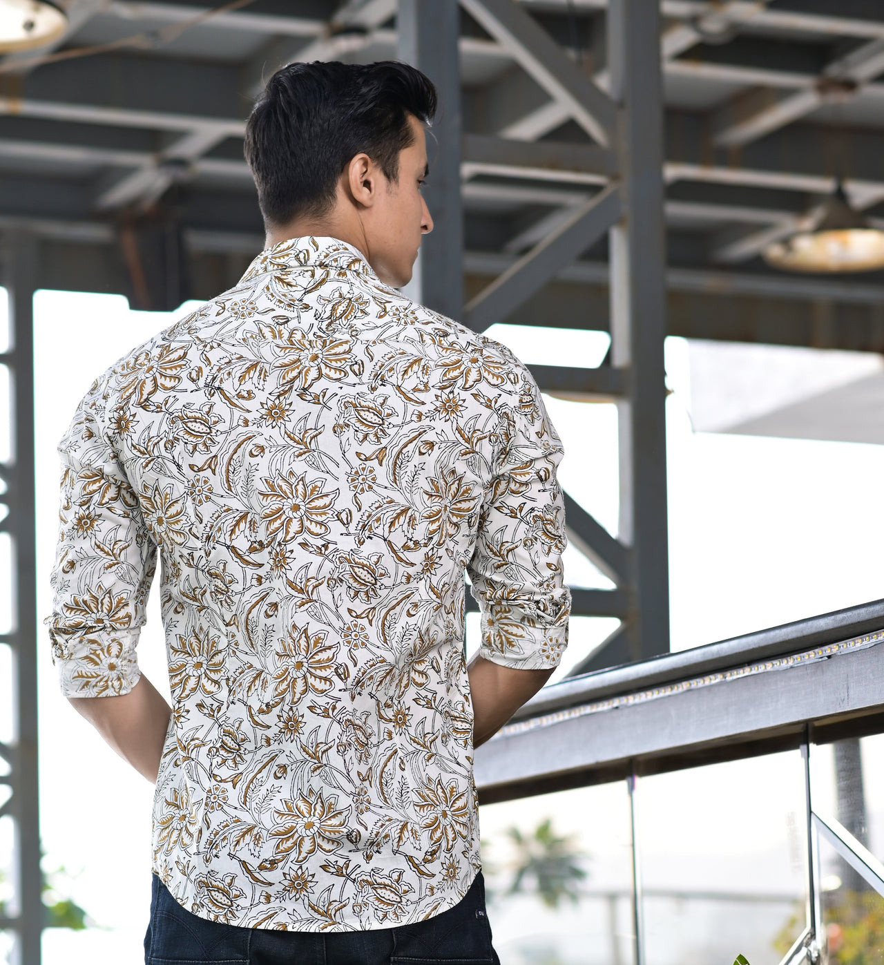 NOZ2TOZ Men Spread Collar Floral Printed Casual Cotton Shirt - White - Distacart