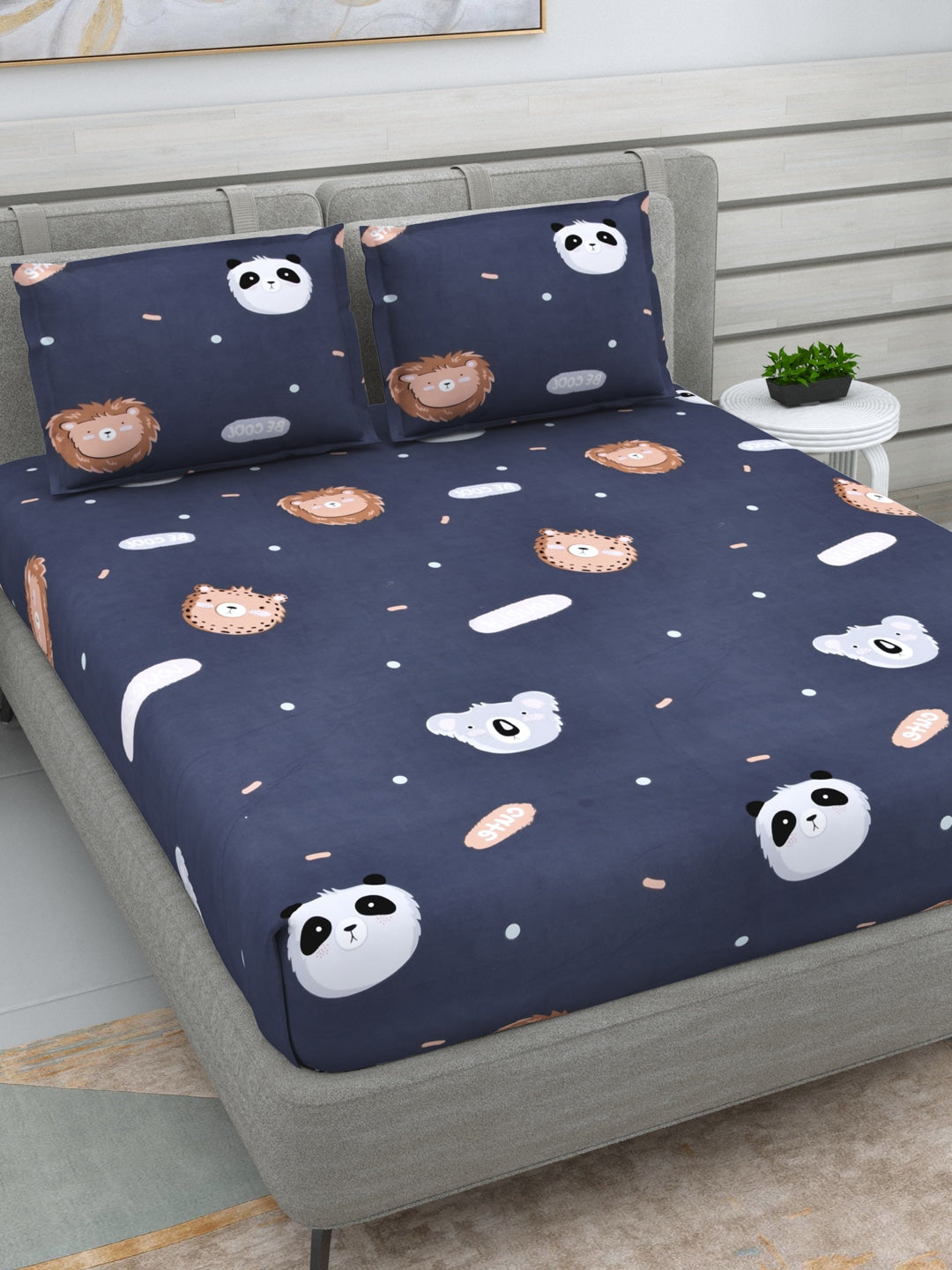 DREAM WEAVERZ Navy Blue & White Conversational Glazed Cotton 220 TC King Bedsheet with 2 Pillow Covers - Distacart