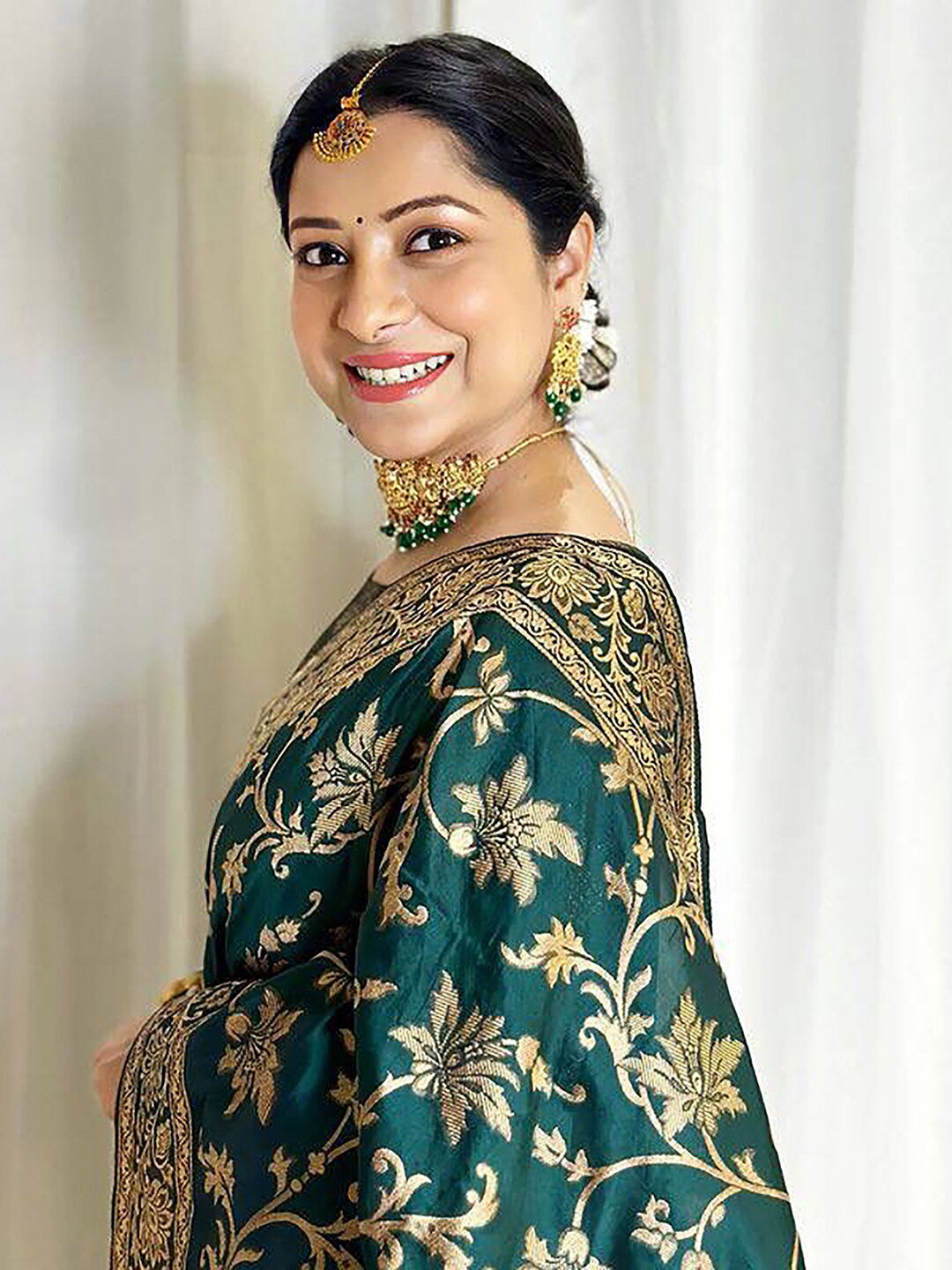 Kalini Floral Woven Design Banarasi Saree - Distacart