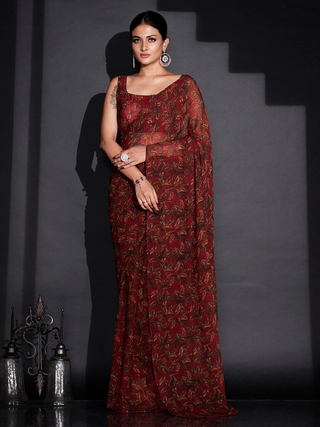 Tikhi Imli Red & Green Floral Printed Poly Georgette Ready To Wear Saree - Distacart