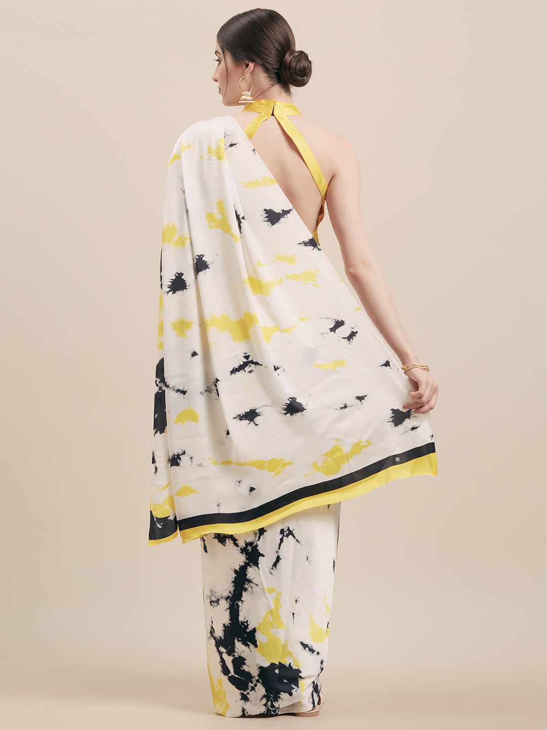 Tikhi Imli White & Yellow Satin Printed Saree - Distacart