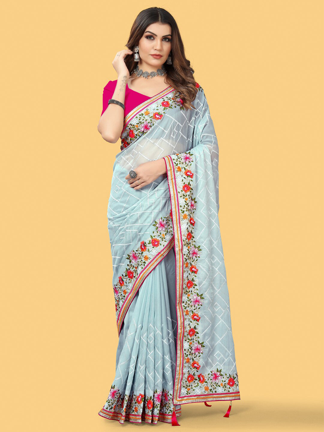 Sangria Grey & Red Geometric Embroidered Organza Sungudi Sarees - Distacart