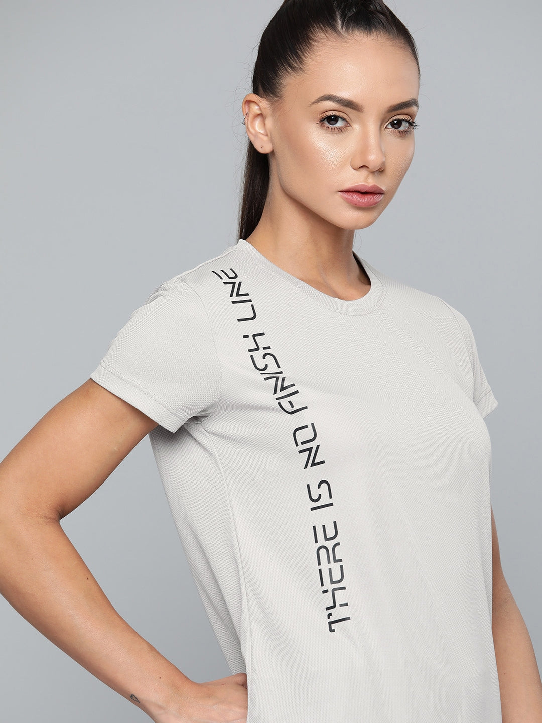 HRX By Hrithik Roshan Running Women Wet Weather Rapid-Dry Typography Tshirts - Distacart