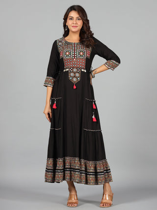 Juniper Women's Black Rayon Staple Printed Tiered Maxi Dress - Distacart