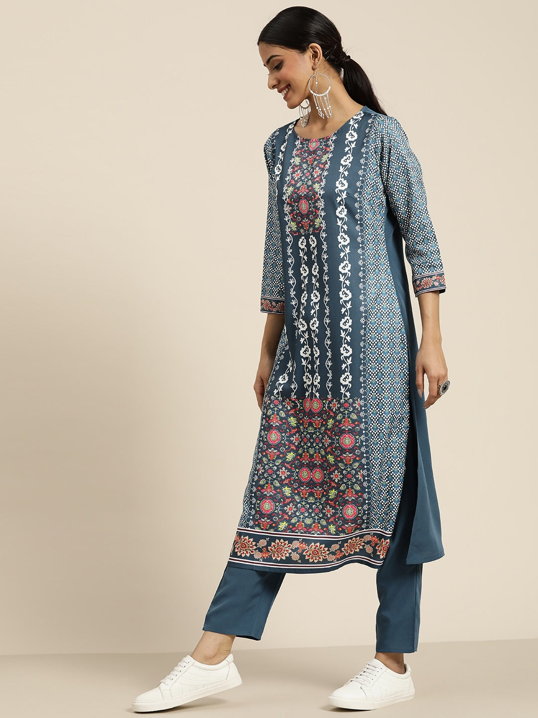 Sangria Women Teal Blue & White Ethnic Printed Straight Kurta with Trousers - Distacart