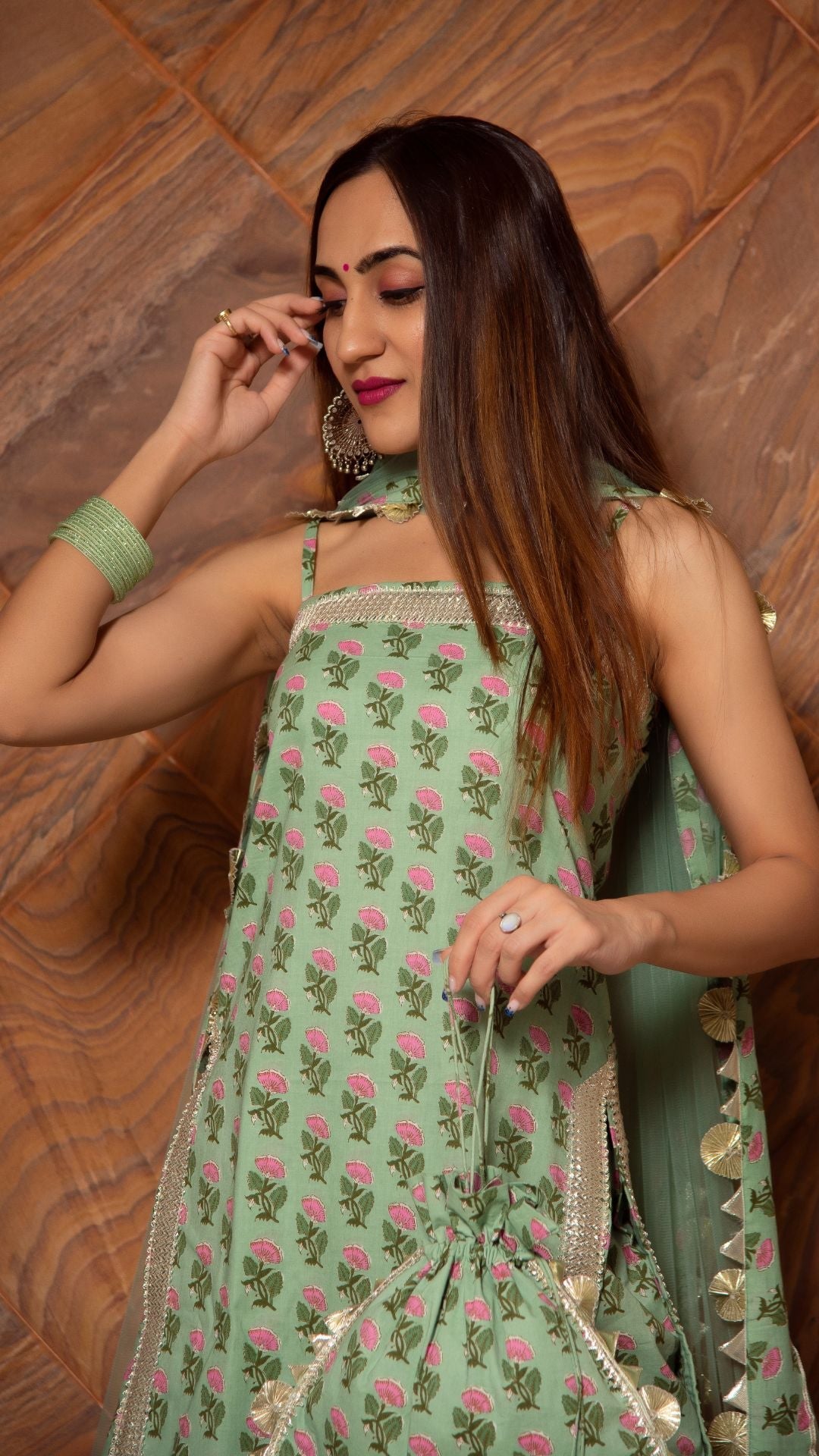 Pomcha Jaipur Mishika Green Hand Block Suit Set - Distacart