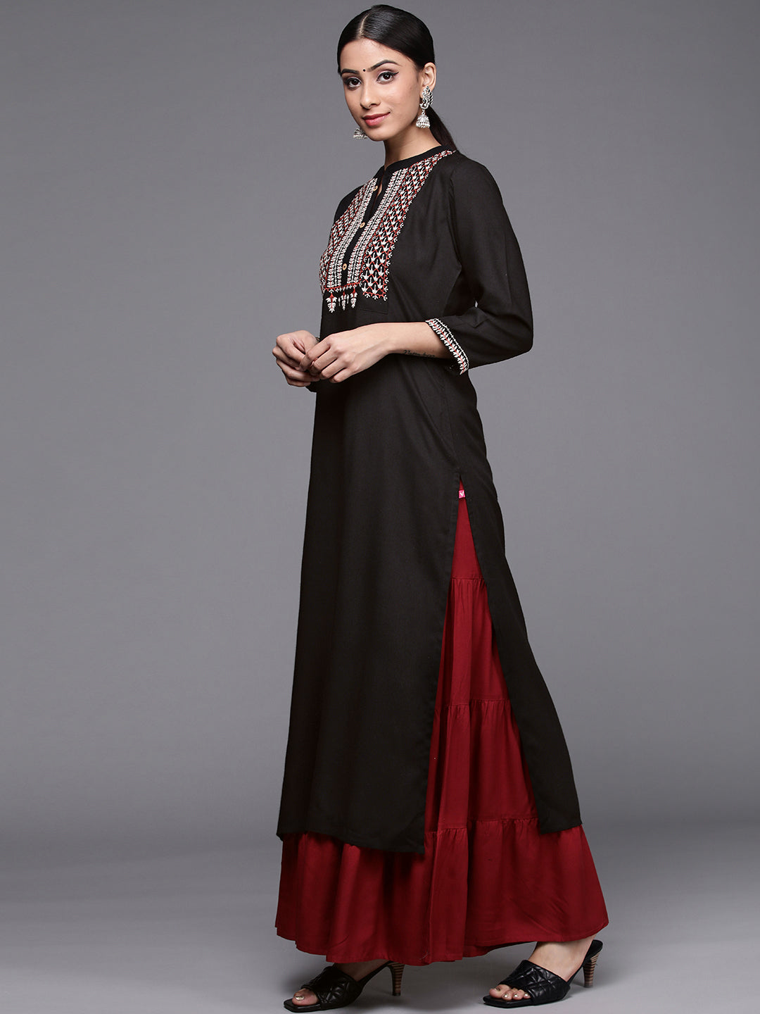 Varanga Women Black & Off White Ethnic Motifs Embroidered Yoke Design Kurta - Distacart