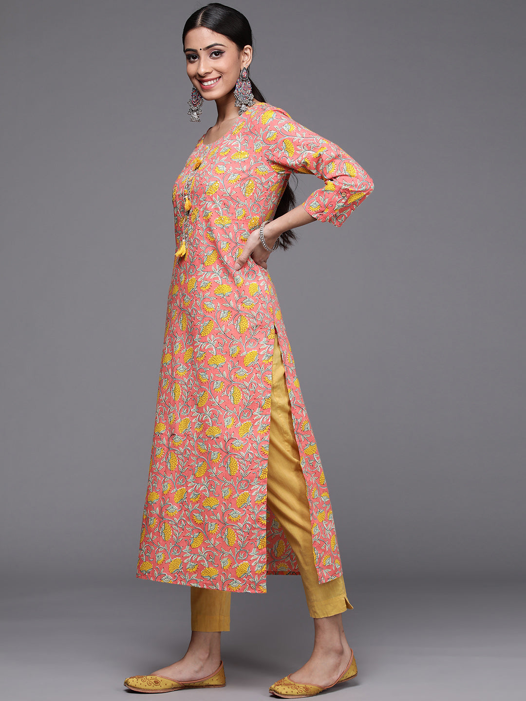 Varanga Women Printed Cotton Kurta - Distacart