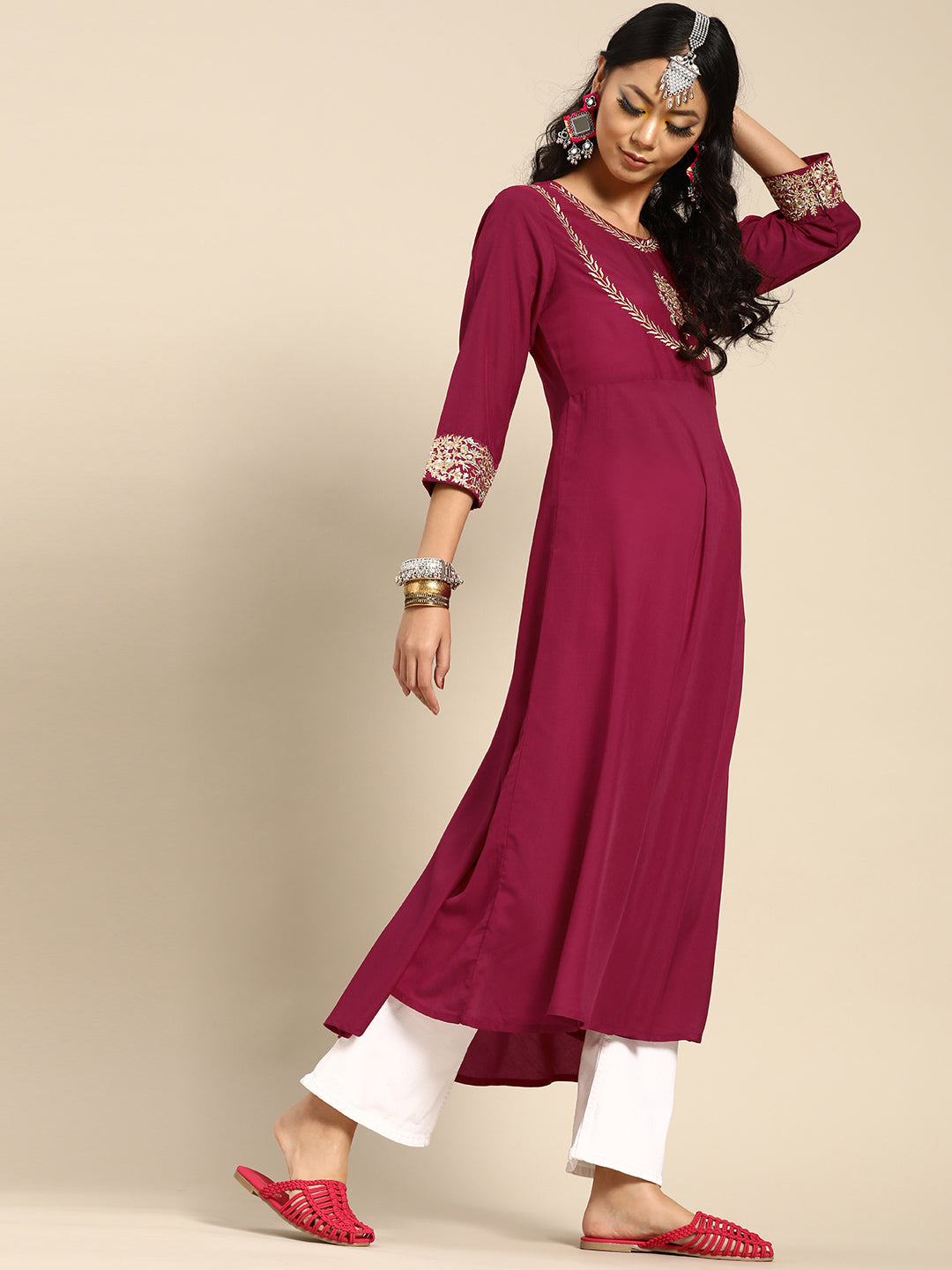 Varanga Women Magenta Embroidered Round Neck Kurta - Distacart