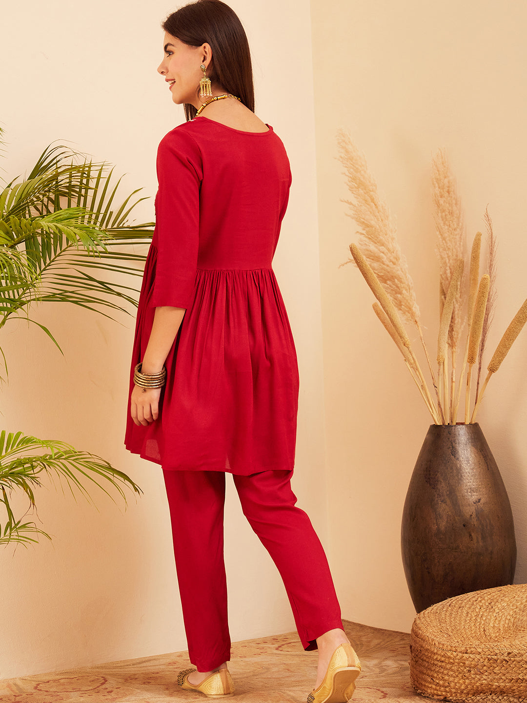 InWeave Women's Maroon Round Neck Square Gota Work Kurta Pant Set - Distacart