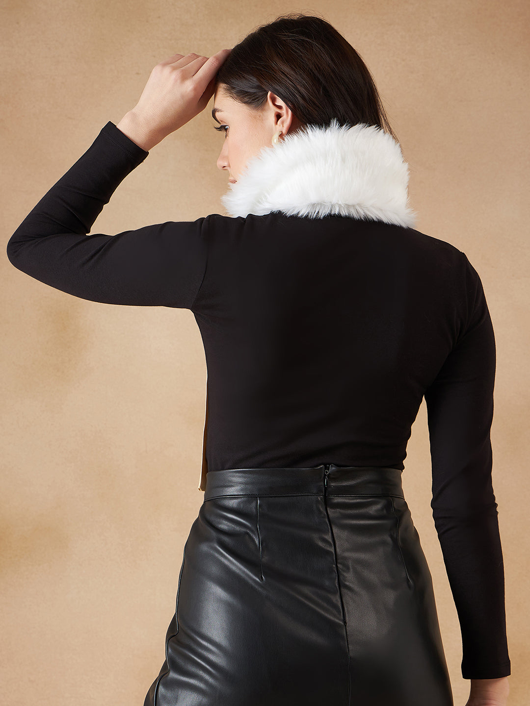 InWeave Women's Pure White Fur Neckpiece - Distacart