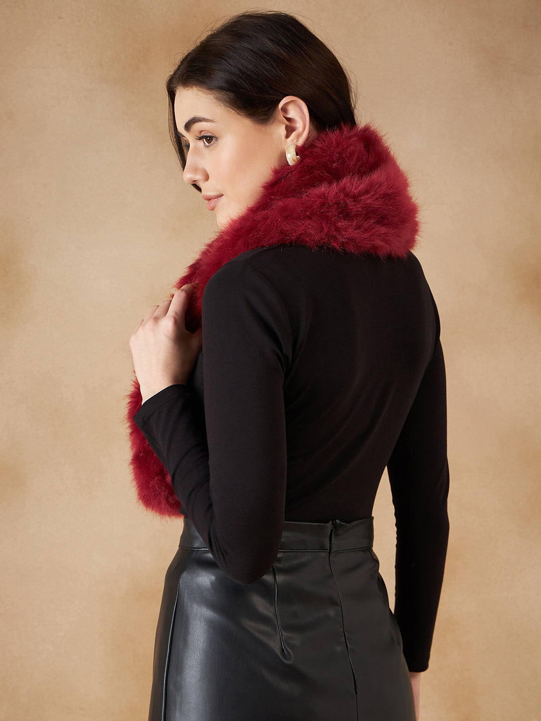 InWeave Women's Bright Rust Faux Fur Neck Warmer - Distacart
