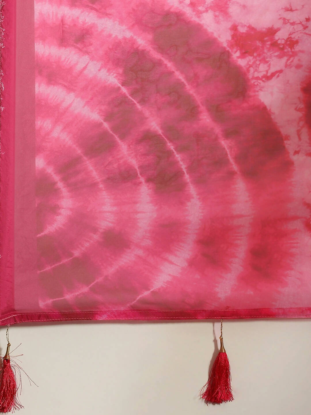 Pink Organza Printed Saree With Blouse Piece - Nivaa - Distacart