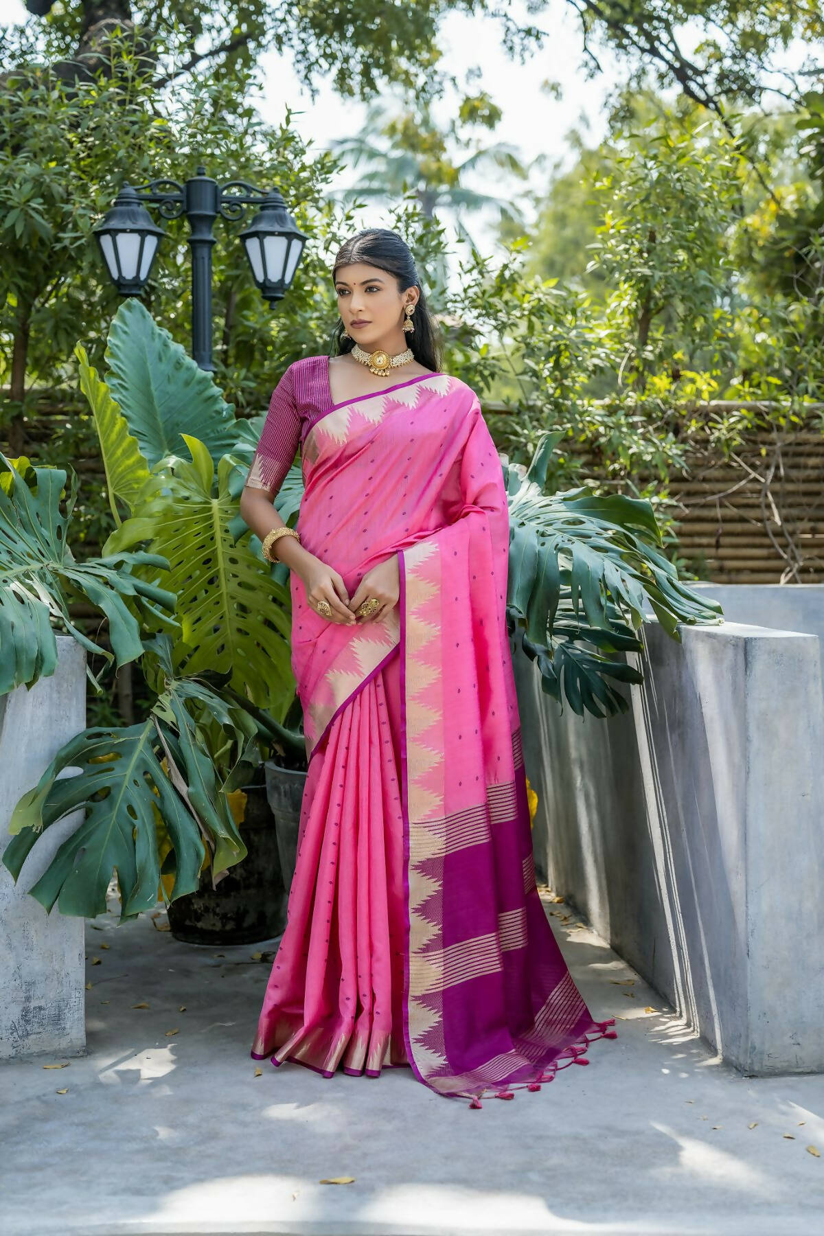 Vishnu Weaves Women's Pink Raw Silk Zari Woven Saree with Blouse - Distacart