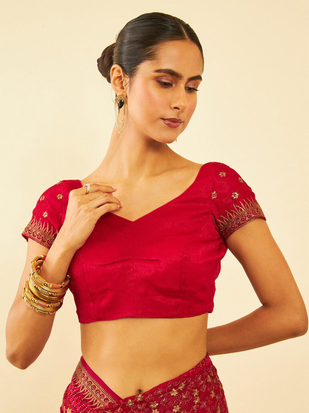 Soch Floral Embroidered Zari Pure Chiffon Saree - Distacart