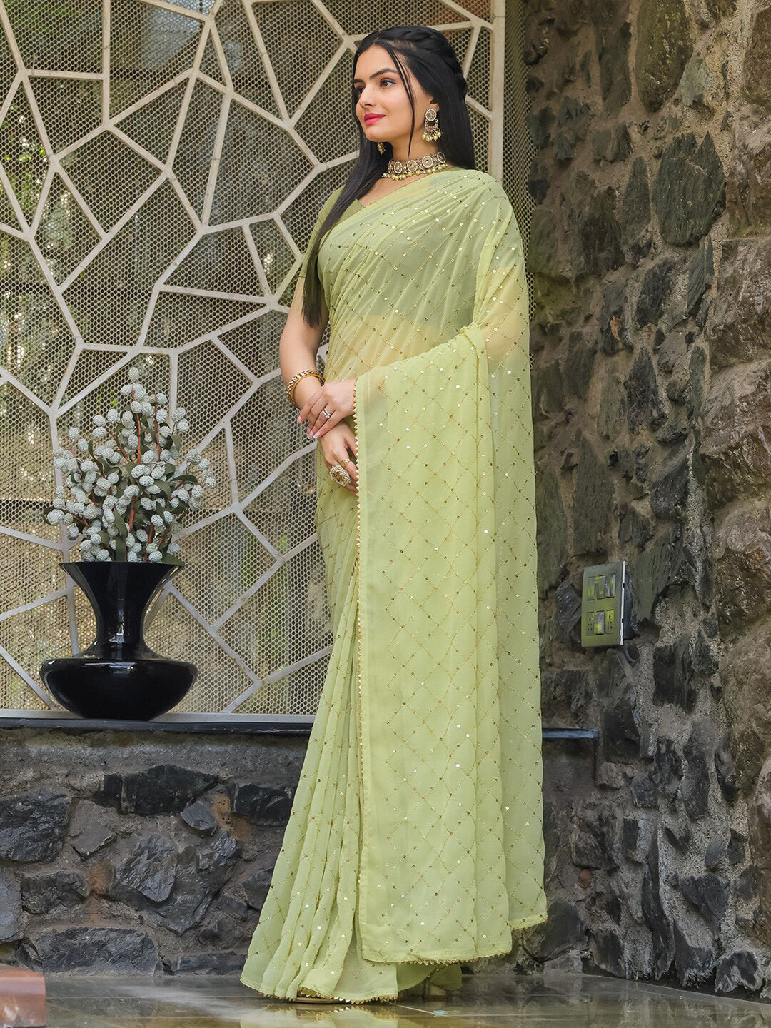 Tikhi Imli Embellished Sequinned Saree - Distacart