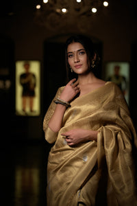 Thumbnail for Vardha Magnolia White Copper-Silver Zari Kanjeevaram Silk Saree