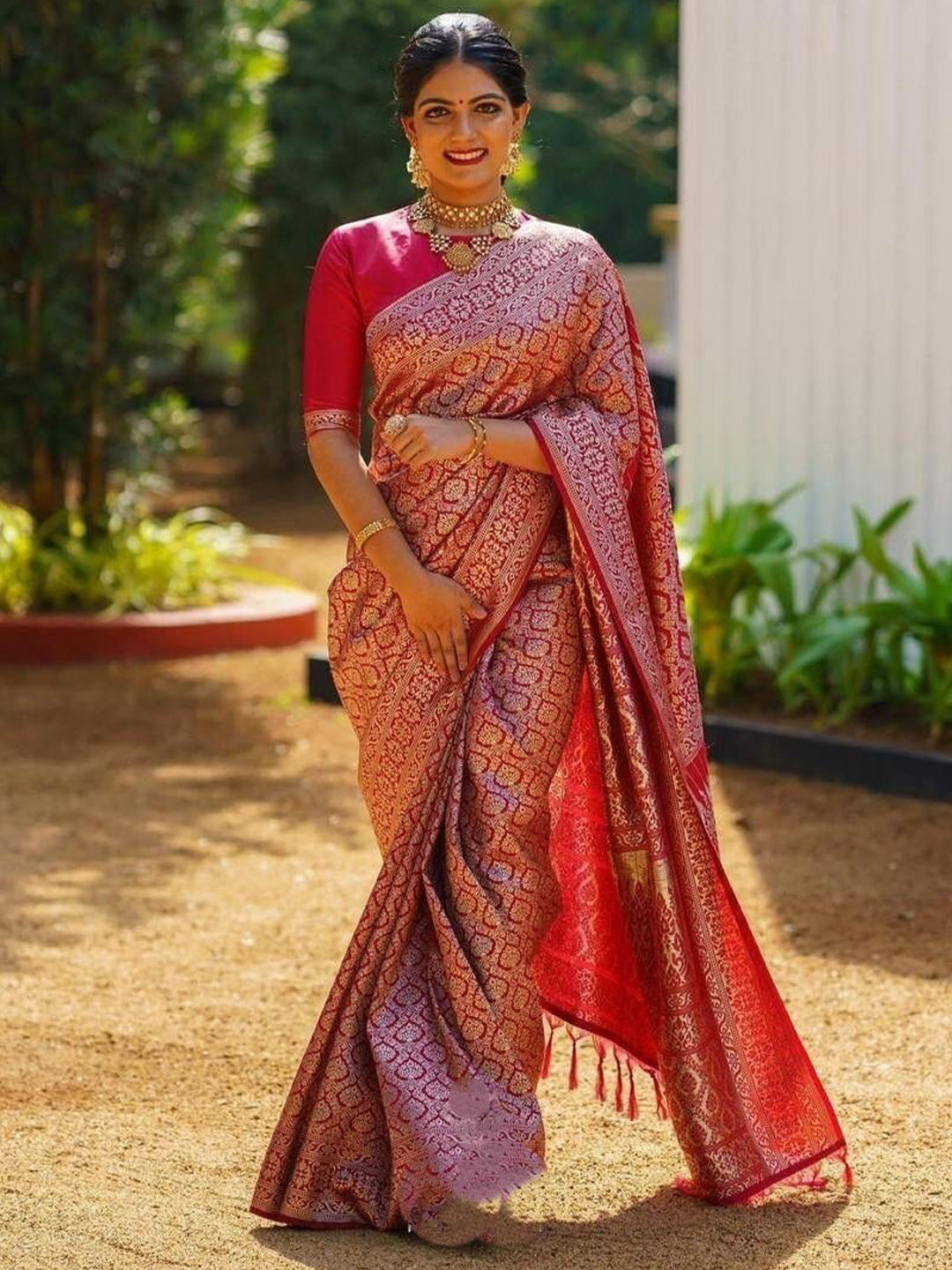 Kalini Ethnic Motifs Woven Design Zari Saree - Distacart