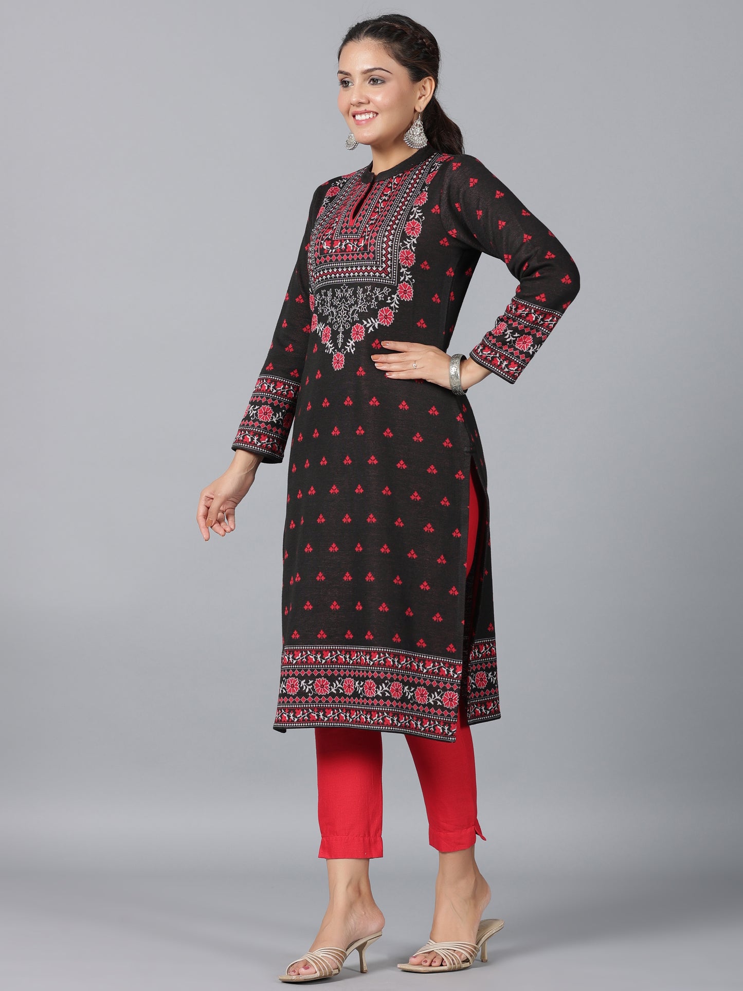 Juniper Women Black Printed Woolen Straight Kurta - Distacart
