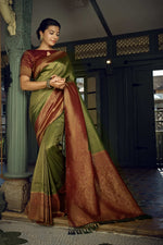 Thumbnail for Vardha Emerald Green Golden Zari Kanjeevaram Silk Saree