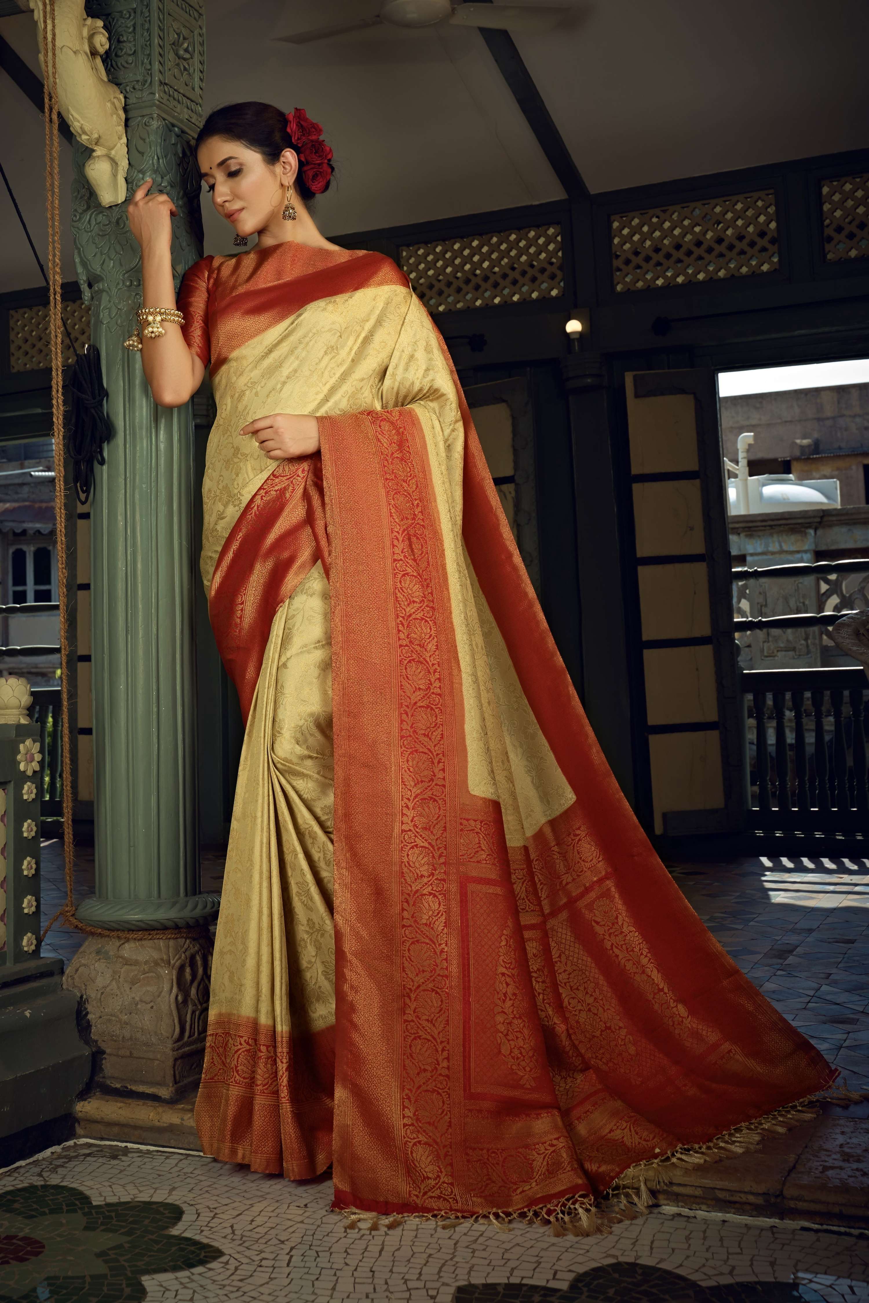 Vardha Cream White Golden Zari Kanjeevaram Silk Saree