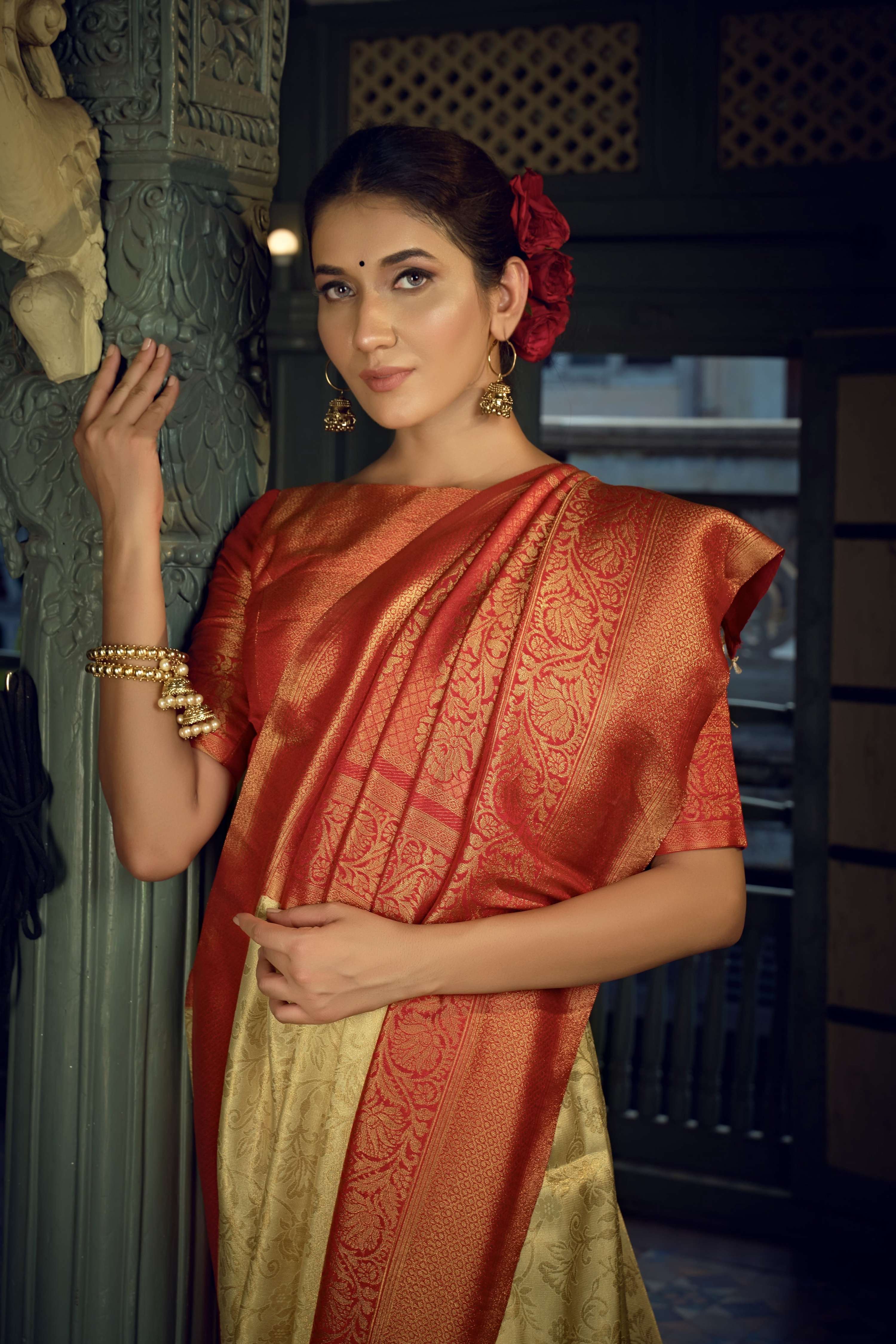 Vardha Cream White Golden Zari Kanjeevaram Silk Saree