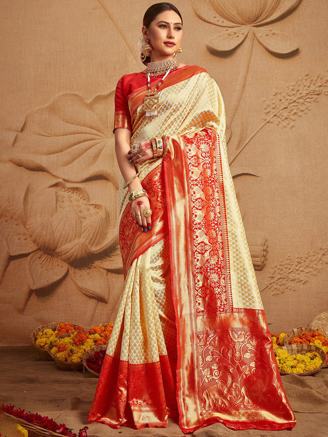 Mitera Off White & Red Ethnic Motifs Zari Silk Blend Kanjeevaram Saree - Distacart