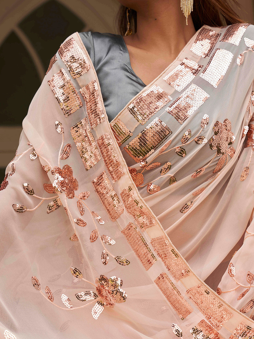 Tikhi Imli Floral Sequinned Georgette Saree - Distacart