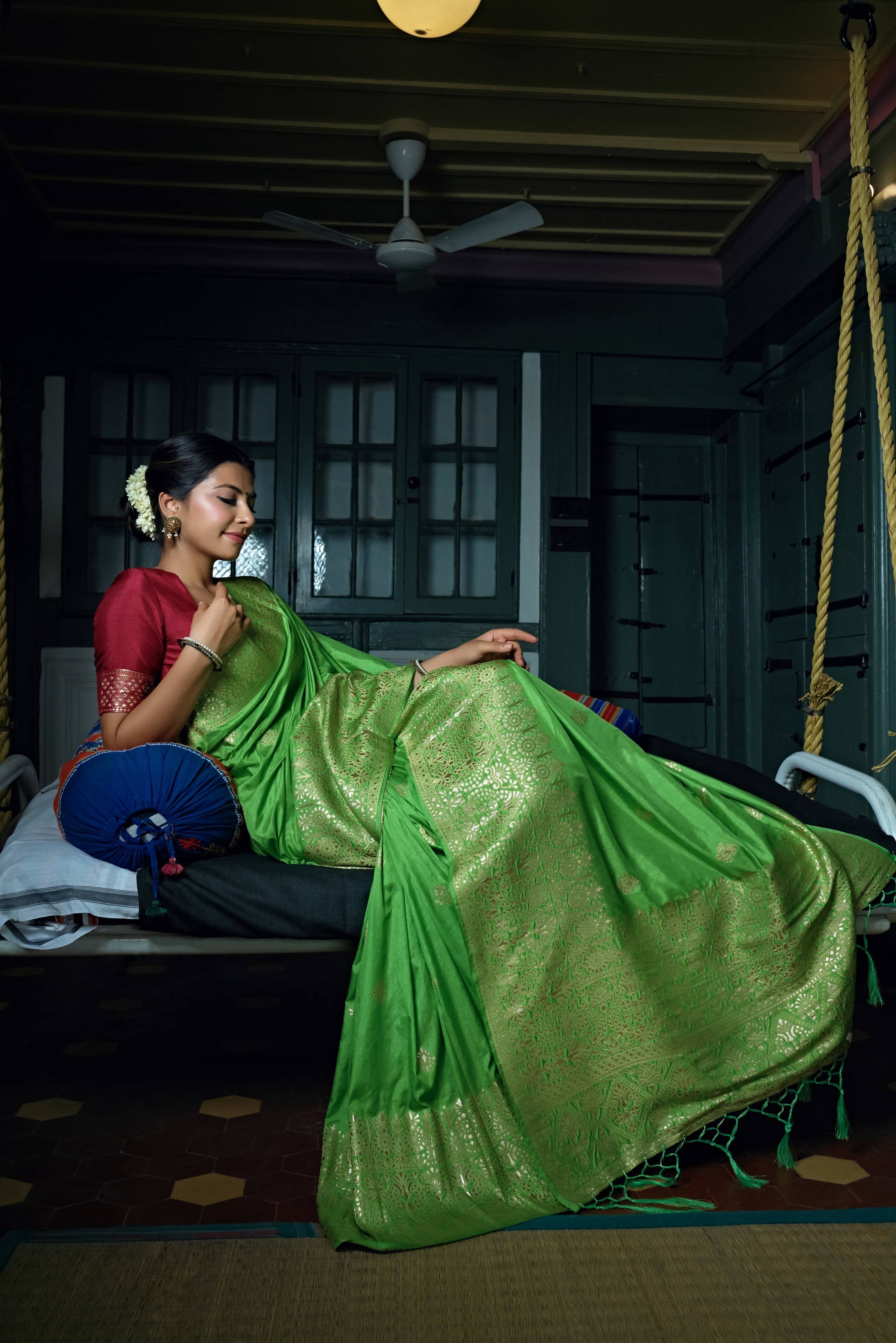 Vardha Slime Green Golden Zari Banarasi Silk Saree