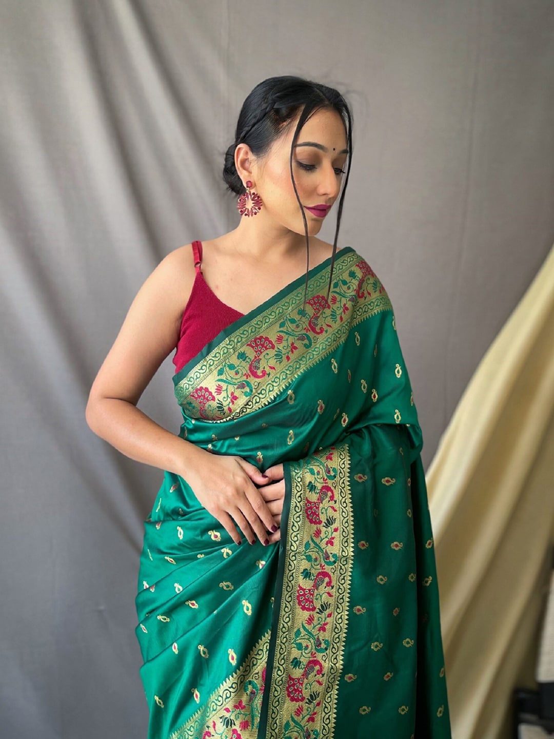 Mitera Green & Gold-Toned Ethnic Woven Design Zari Paithani Silk Saree - Distacart