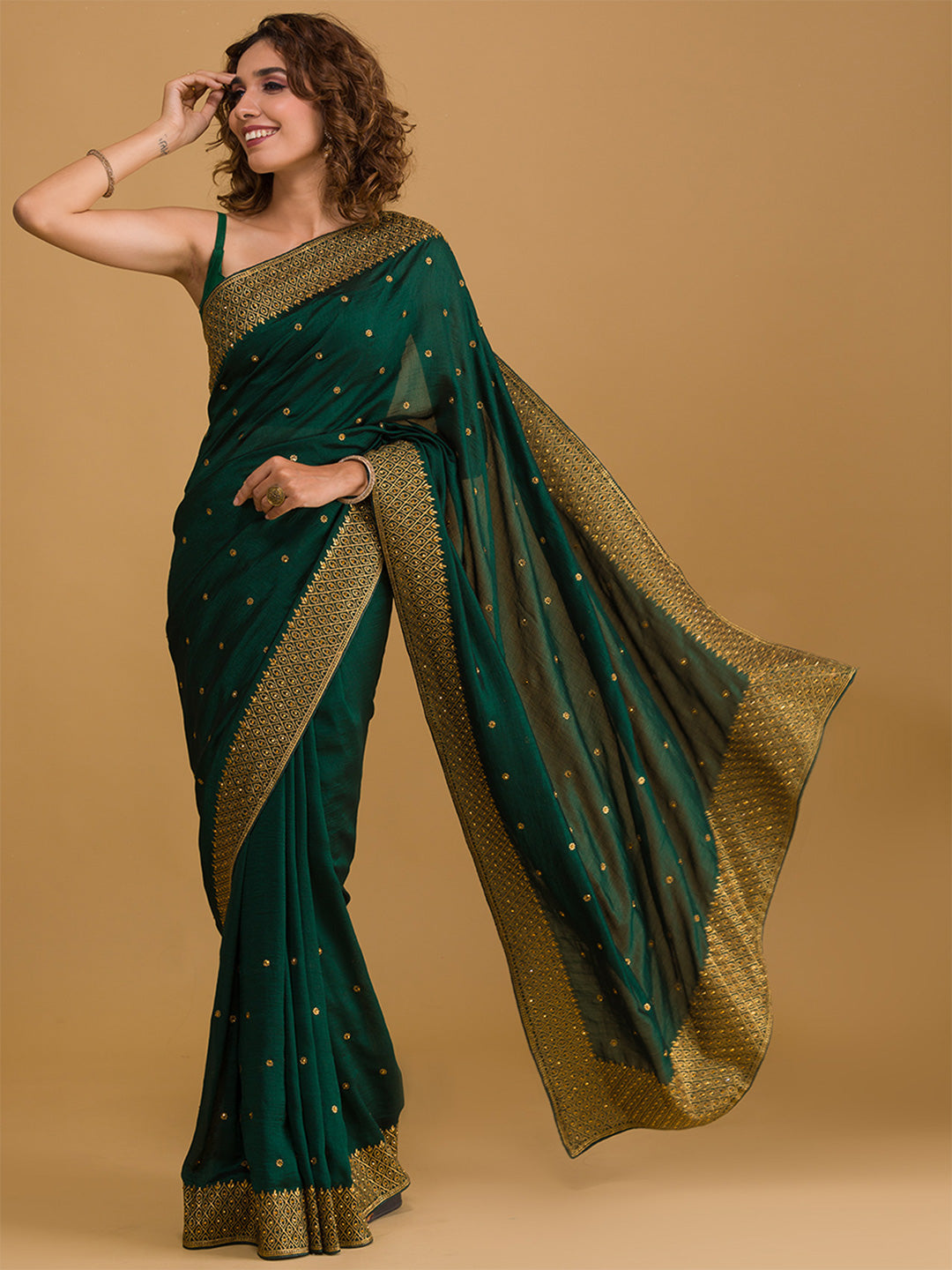 Koskii Green & Gold-Toned Zariwork Embroidered Saree - Distacart