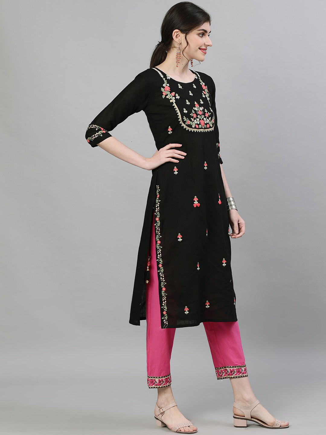 Ishin Women Black & Pink Embroidered Straight Kurta - Distacart