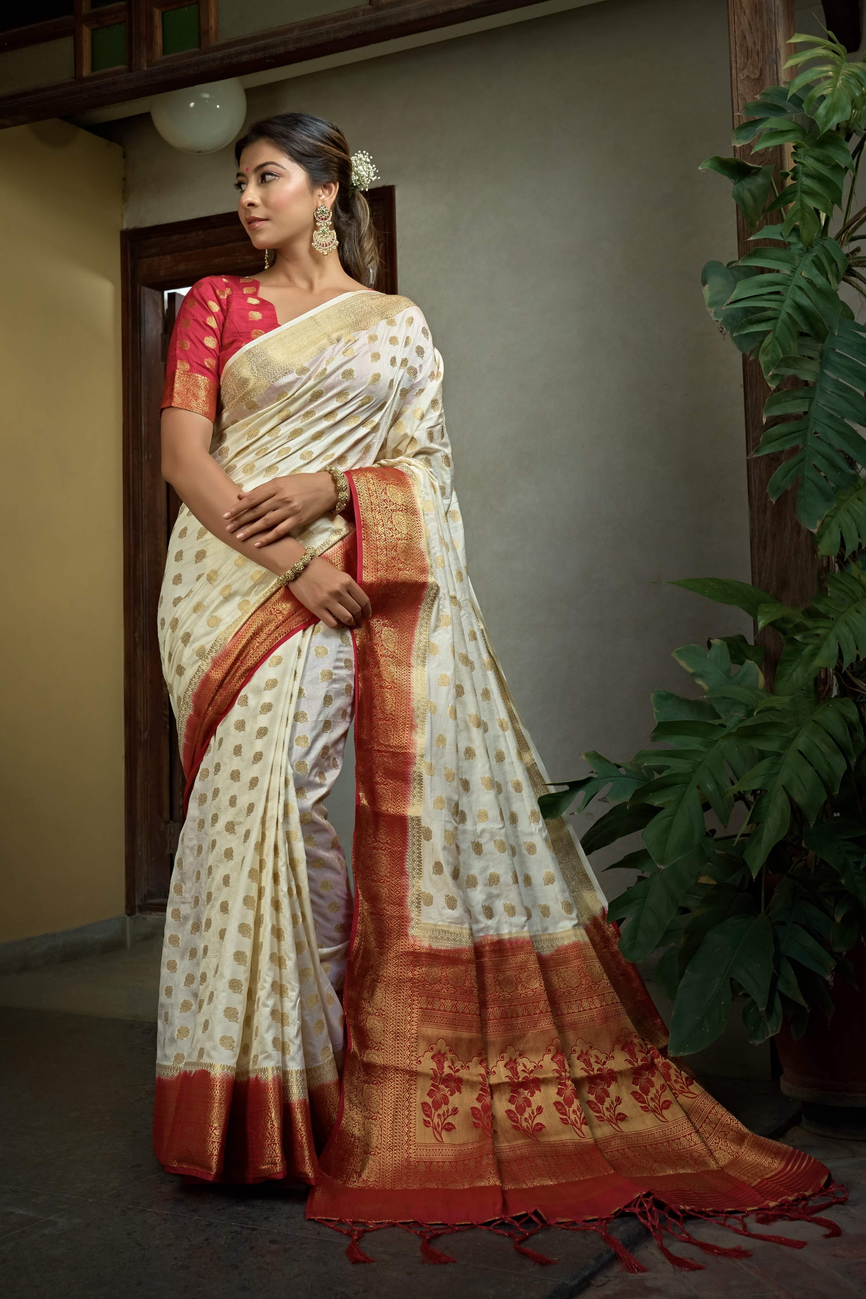 Vardha Adorn Ivory Golden Zari Banarasi Raw Silk Saree