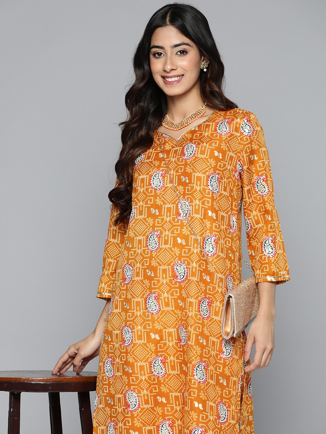 HERE&NOW Floral Printed Regular Kurta with Palazzos - Distacart