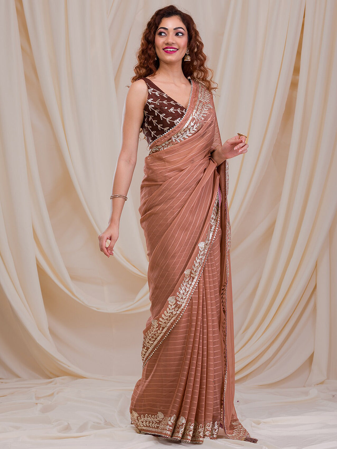 Koskii Striped Embroidered Saree - Distacart