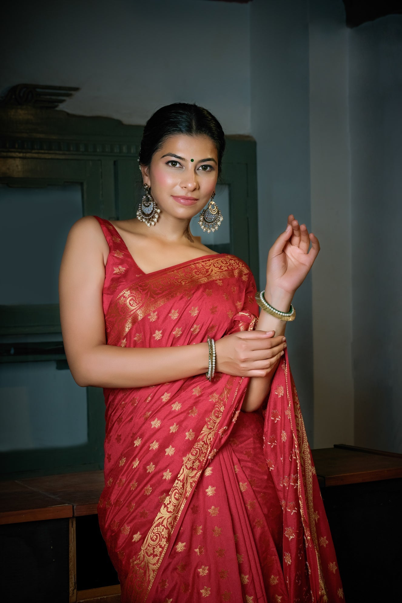 Vardha Rosewood Red Golden Zari Banarasi Raw Silk Saree