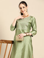 Thumbnail for Sangria Women Floral Embroidered Thread Work Pastels Kurta - Distacart