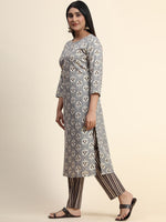 Thumbnail for Kalini Floral Printed Round Neck Kurta with Trousers - Distacart