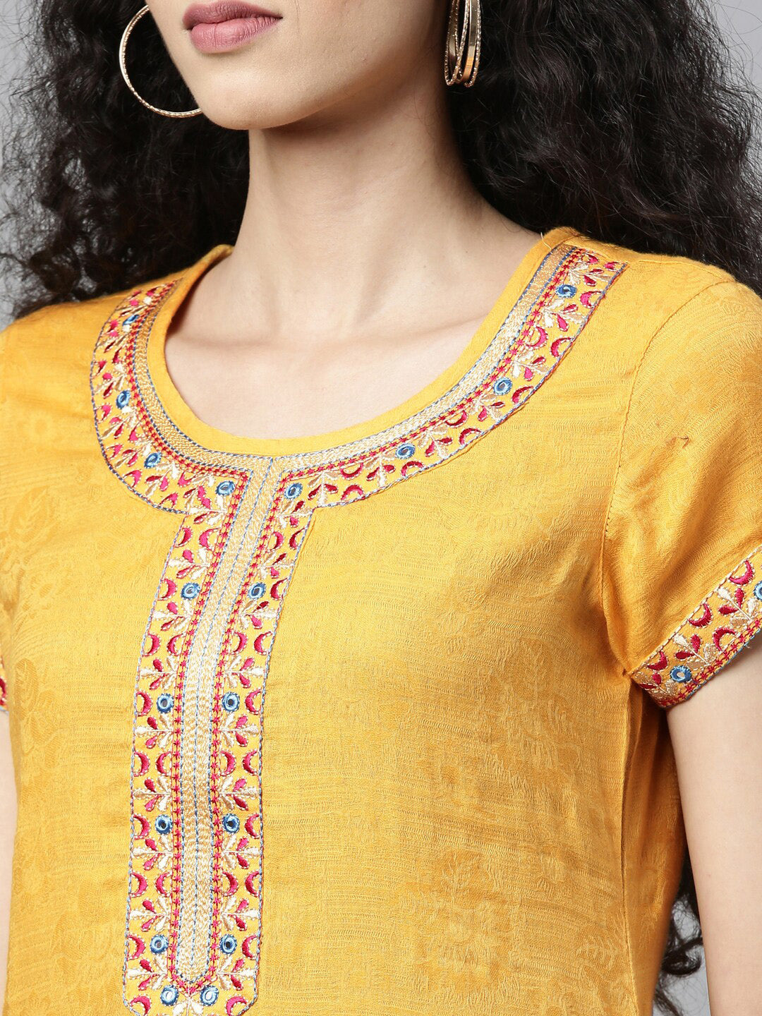 Souchii Women Yellow Embroidered Thread Work Kaftan Kurta - Distacart
