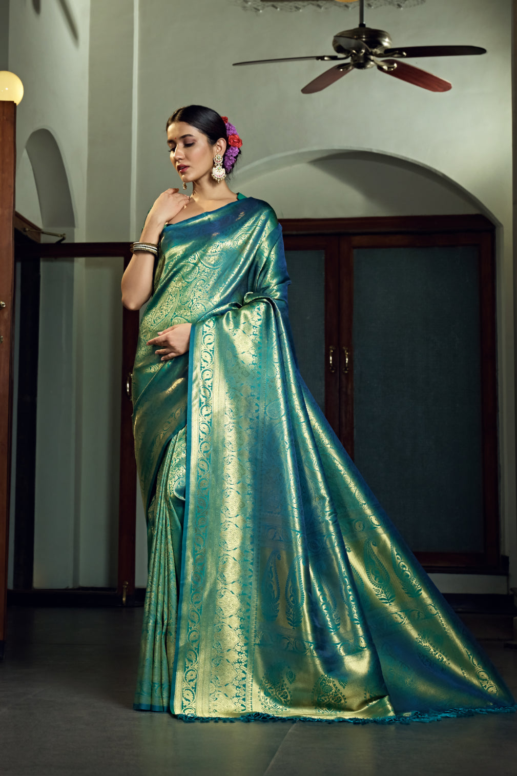 Vardha Teal Green Golden Zari Paisleys With Jaal Kanjeevaram Silk Saree
