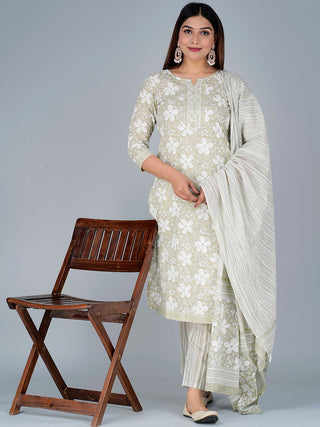 Kalini Floral Printed Pure Cotton Kurta with Pyjamas & Dupatta - Distacart