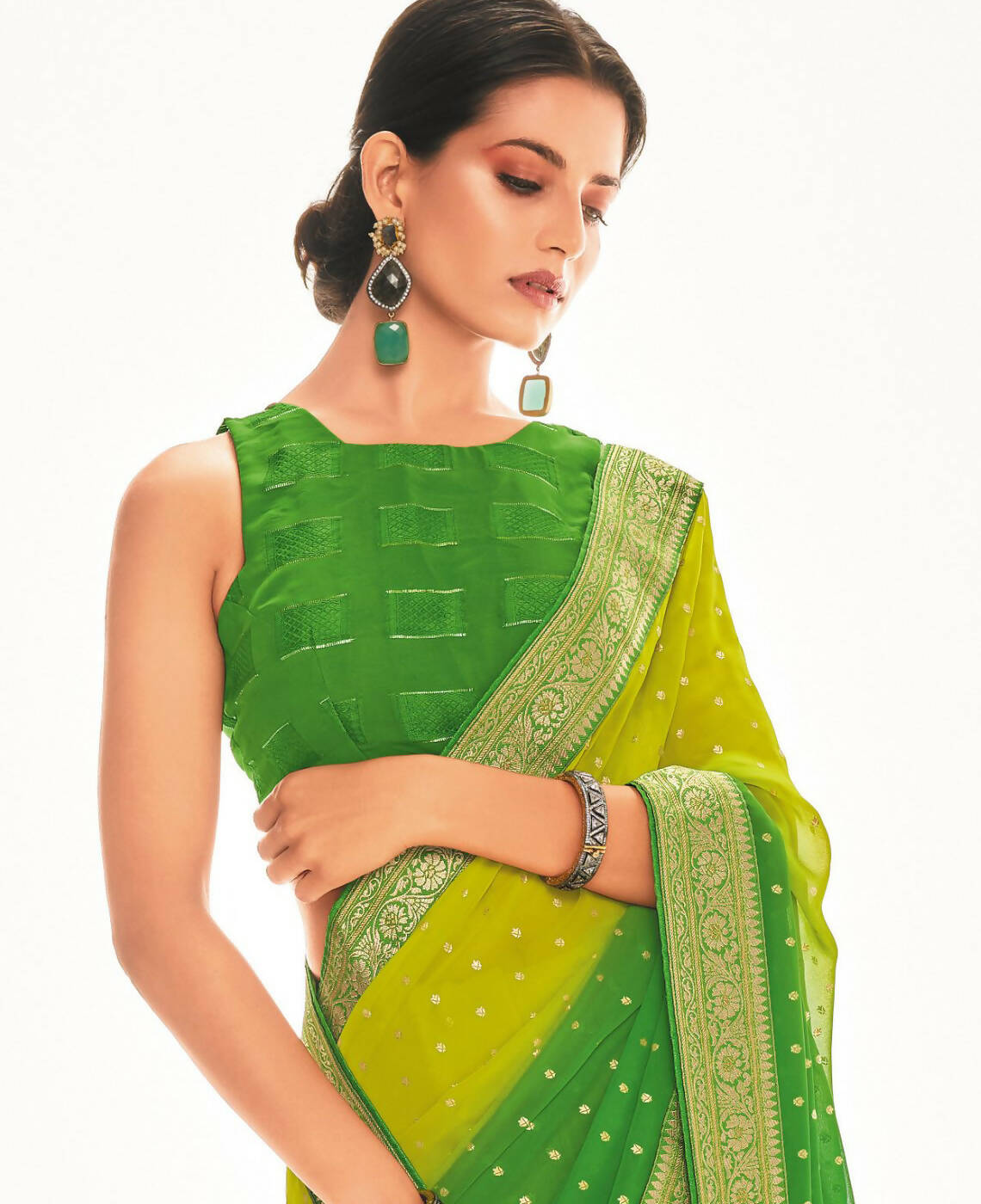 Green Georgette Foil Printed Saree With Unstitched Blouse Piece - Nitya - Distacart