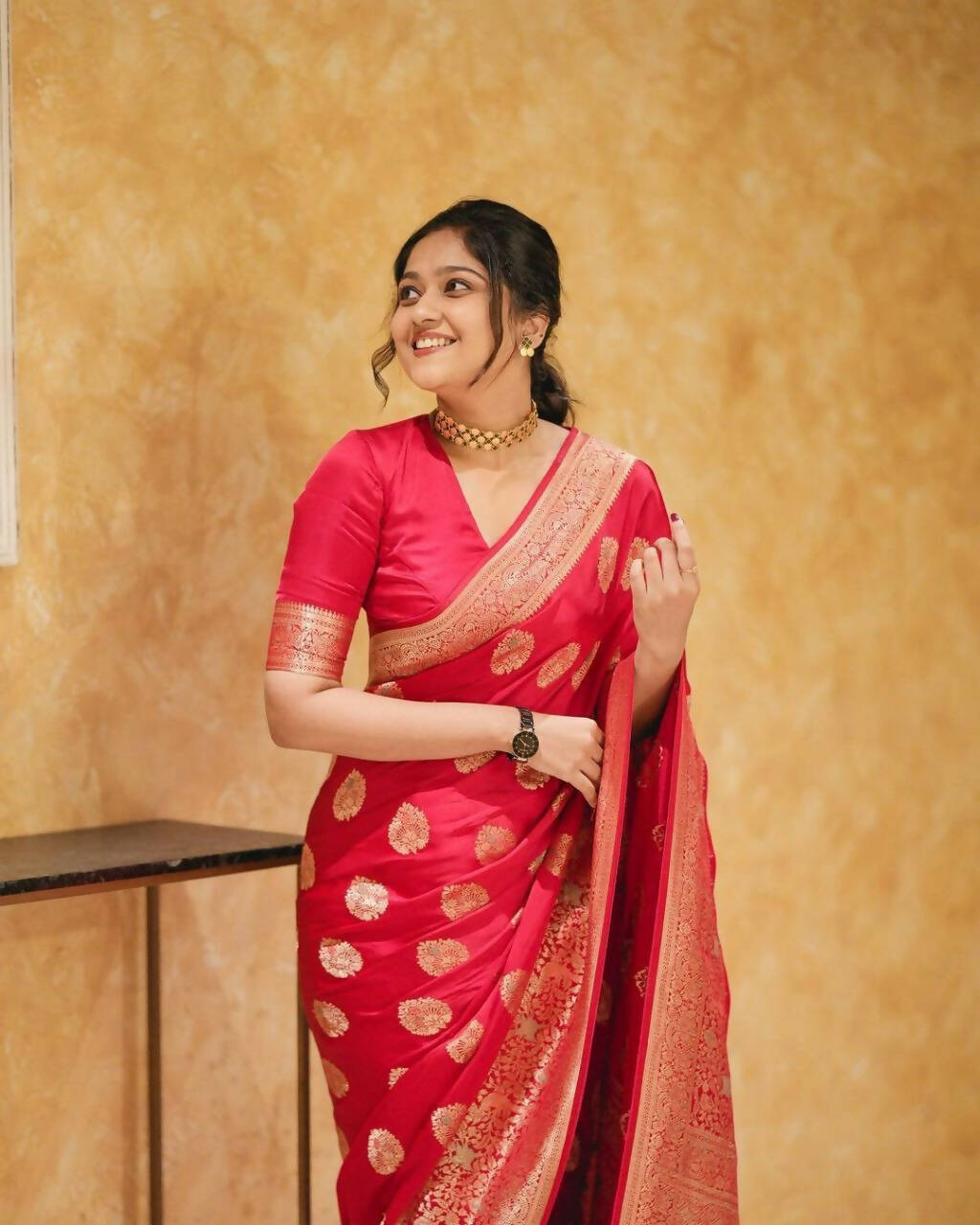 DEIANA'S Beautiful Golden Jari with New Design Soft Lichi Silk Saree - Red - Distacart
