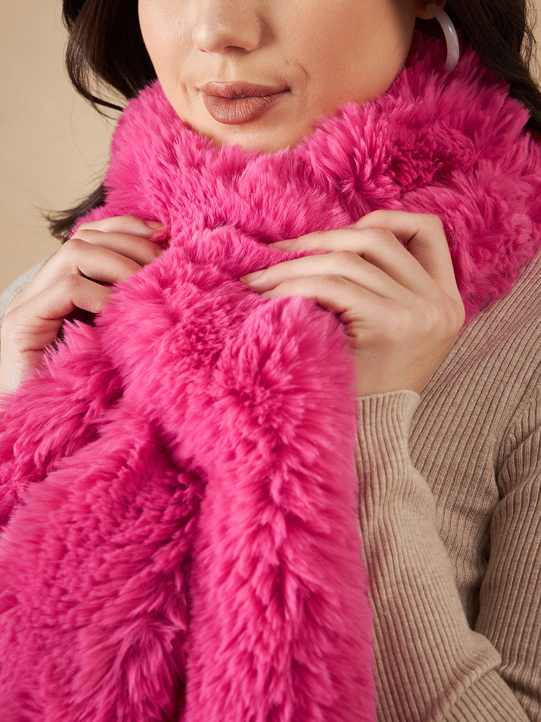 InWeave Women's Light Pink Faux Fur Neck Warmer - Distacart